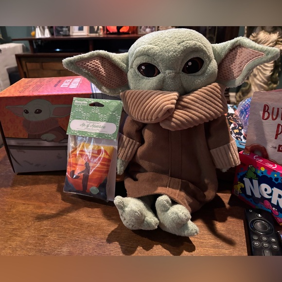 Scentsy The Mandalorian Child Star Wars - Picture 3 of 9